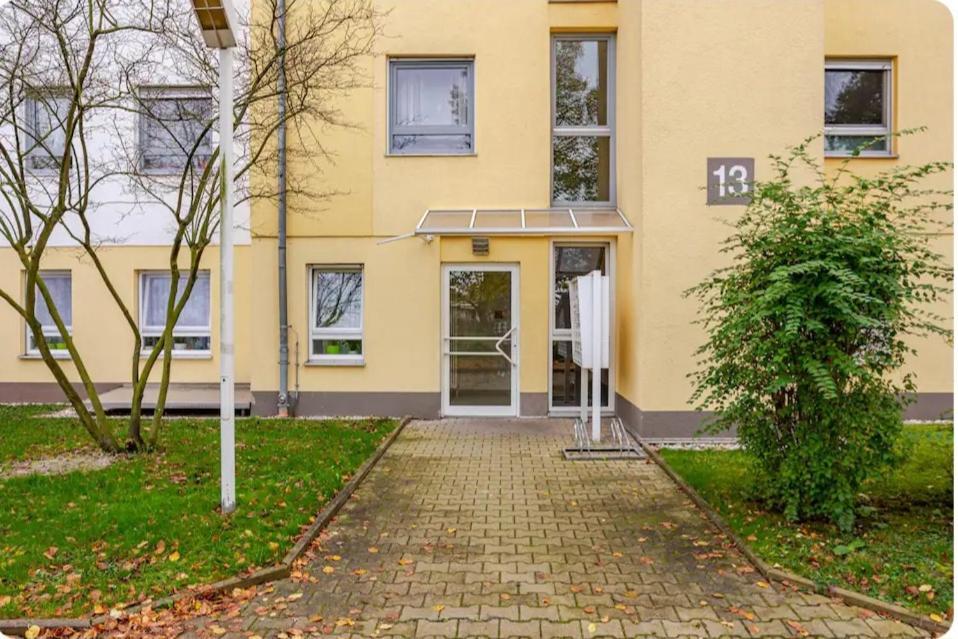 Moderne Einraumwohnung In Leipzig Mit Netflix Zugang ภายนอก รูปภาพ